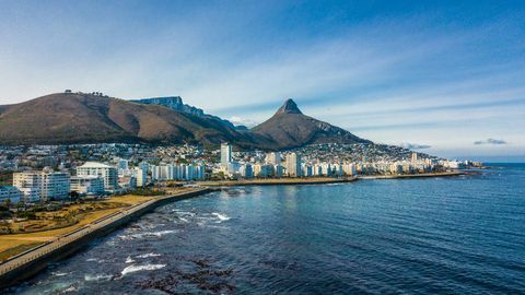 Cape coast with Signal Hill, Lion's Head and Table Mountain.