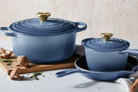 kuchynský riad le creuset v novej modrej farbe