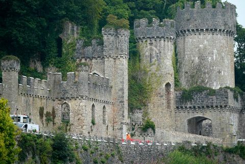 abergele, wales 14. augusta celkový pohľad na castell gwyrch 14. augusta 2020 v abergele, wales gwyrch hrad sa hovorí byť dejiskom pre tento rok itv reality show, som celebrita, odtiaľto sa zvyčajne natáča v austrálskej Queenslande, tohtoročná šou sa bude konať vo Veľkej Británii kvôli pandémii koronavírusov. hrad gwrych je vidiecky dom v takmer opustenej triede, ktorý stojí na 250 akroch záhrad a pozemkov na pobreží severného Walesu. foto christopher furlonggetty obrázky