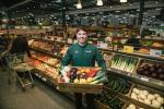 Morrisons pre zavedenie plastových oblastí bez ovocia a zeleniny v obchodoch
