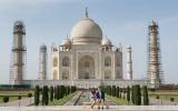 Kate Middleton a princ William obnovia kultovnú fotografiu Taj Mahal od princeznej Diany