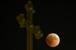 Images: Blood Moon Lunar Eclipse V júli vo Veľkej Británii