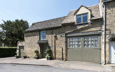 Stará hasičská stanica - exteriér - Cotswolds - Savills