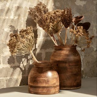 Váza z mangového dreva