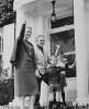 Princ Albert ctí svoju matku Grace Kelly nákupom jej detského domova