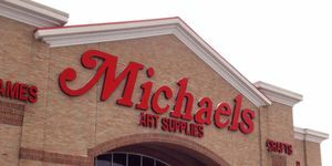 Obchodné remeslá značky Michael's Art Supplies nakupujú