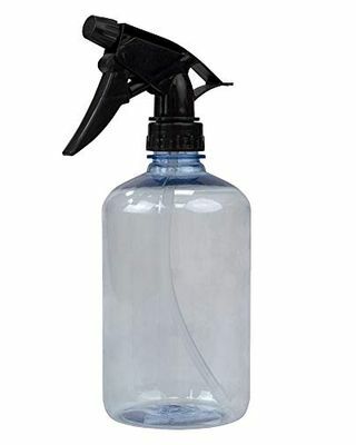  Plastová fľaša s rozprašovačom