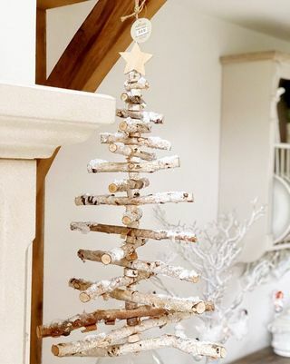 Rebríkový vianočný strom z pravého brezového dreva