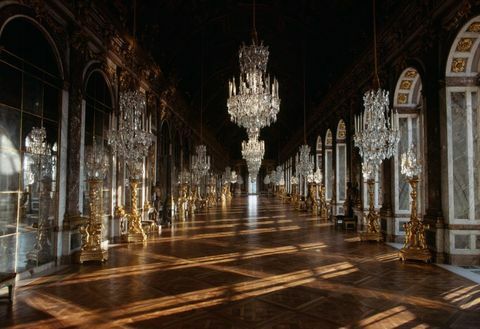Sála zrkadiel, Versaillský palác