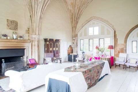 Interiéry Butley Priory - Airbnb