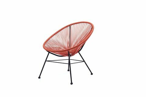 Zbierka BundleBerry od Amanda Holden exkluzívne pre QVC: BundleBerry String Chair In Tango Red K dispozícii aj v čiernej a bielej 99 €