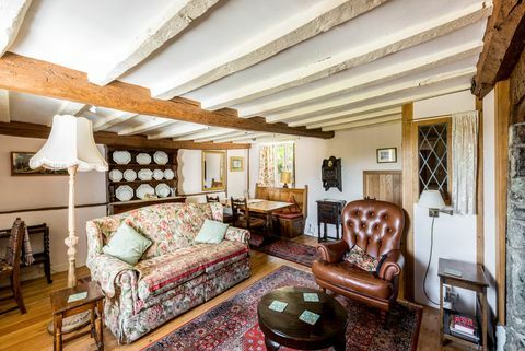 14 Gold Hill - salón - Shaftesbury - Hamptons International