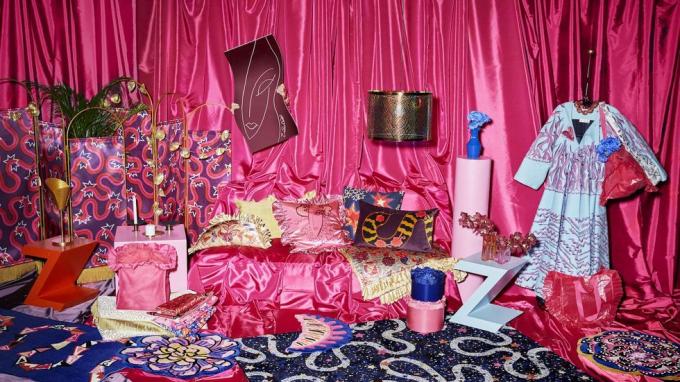 Nová karismatisk kolekcia ikea s dame zandra rhodes