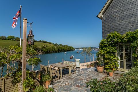 Chata vydra - Falmouth - Cornwall - terasa - Savills