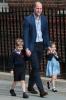 Princezná Charlotte nemôže sedieť s princom Williamom Kate Middletonom počas kráľovských rodinných návštev