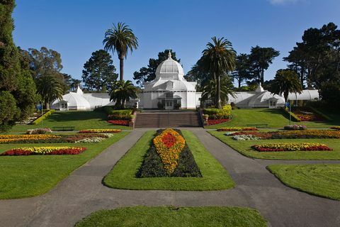 konzervátorom kvetov je botanický skleník v parku Golden Gate v San Franciscu