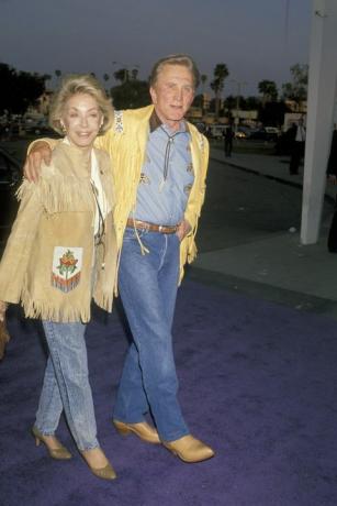 Kirk Douglas a Anne Buydens v roku 1990