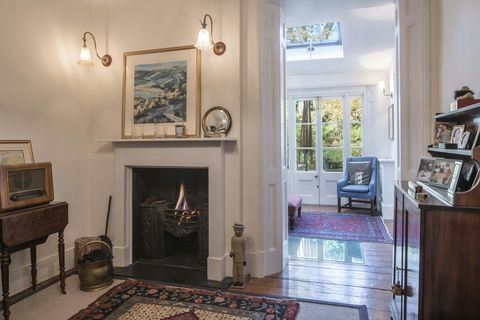 Nehnuteľnosť Downshire Hill - Hampstead - krb - Savills